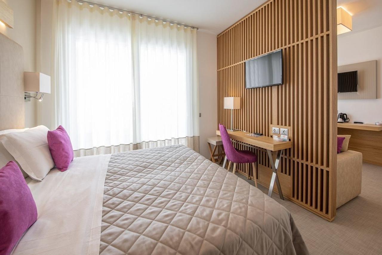 Hotel Le Soleil リド・ディ・イエゾロ エクステリア 写真